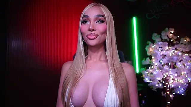 xxforyoureyesonlyxx webcam