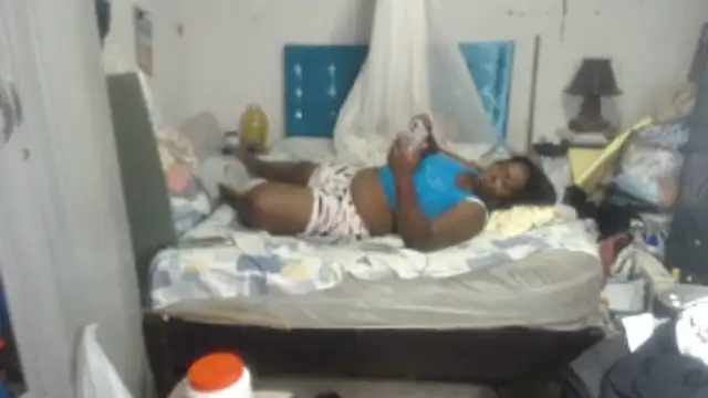 rachelexoticgirl live cam on StripChat