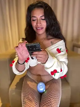 cocoagigimuse (F young) - SPINNEl IN GLASS AND FUCK IN DOGGY STYLE