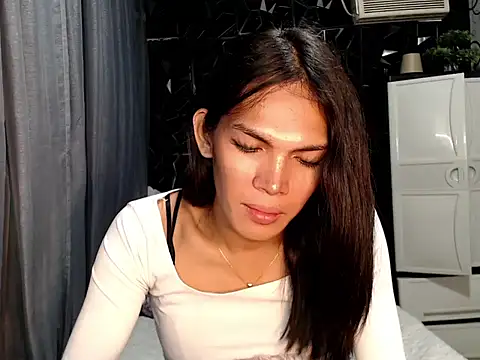 GORGEOUS_CARMEE webcam