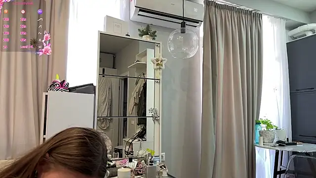 selena_favn live cam