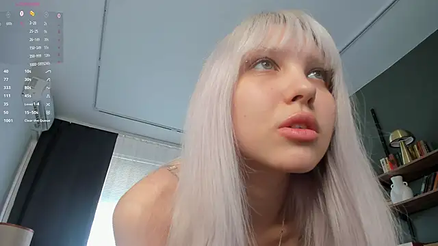 DelorisDetrich live cam