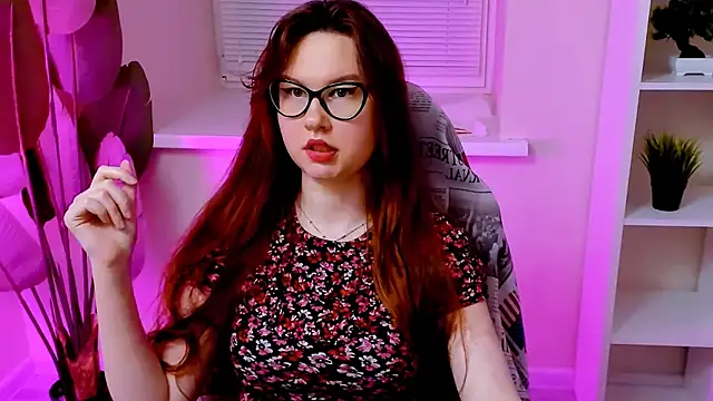 CarolGiggly webcam