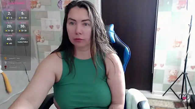 korolek12 (F milf) - nipple forceps