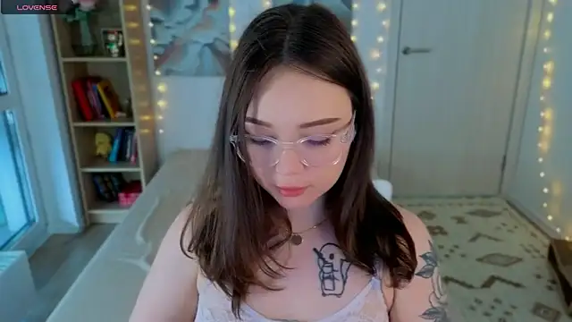 MilenaSaint webcam