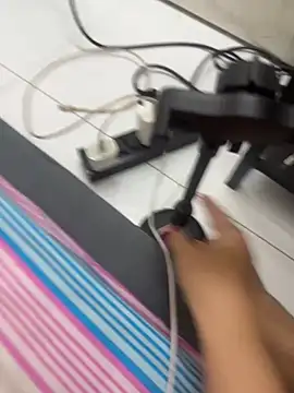 Mores1_Squirt live sex cam