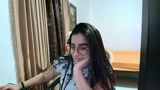 Charlotte_Richardson webcam