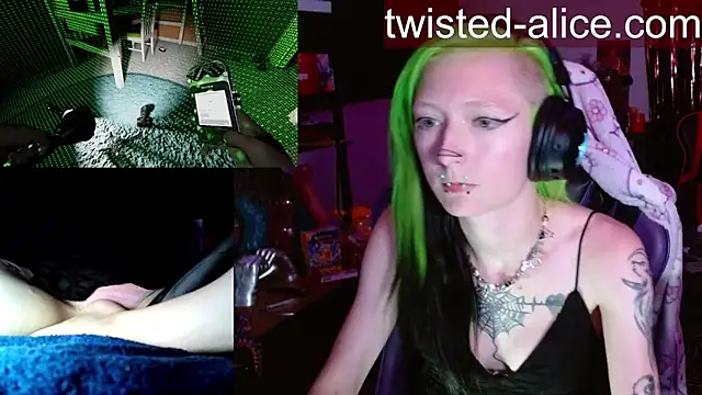 Twisted_Alice webcam