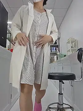 HinaLovely webcam