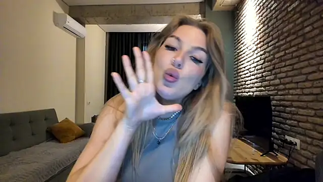 fifteenpoem webcam