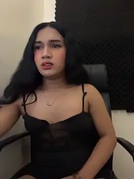 slutty_aki's room