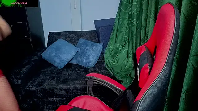 charlotee_lovee69 webcam