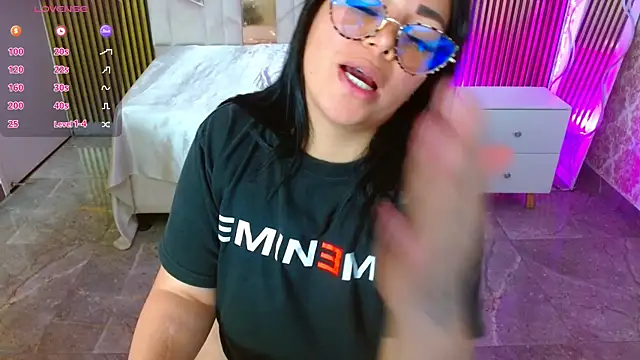martinna_tay webcam