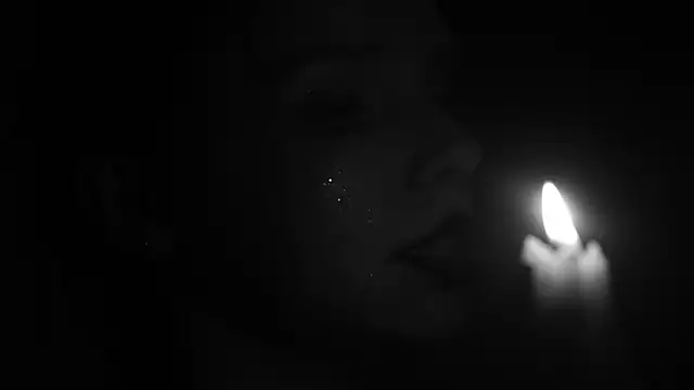 ginger_hugs webcam