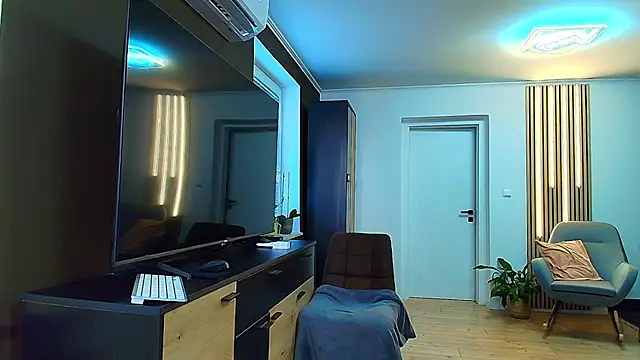 SweetTaya33 webcam