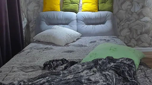 SusannJohnson webcam