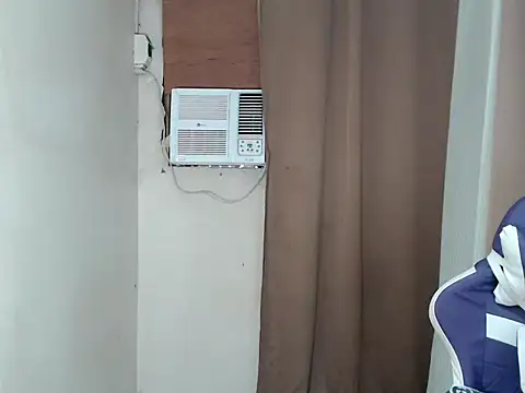 Ur_Goddes_Barbie webcam