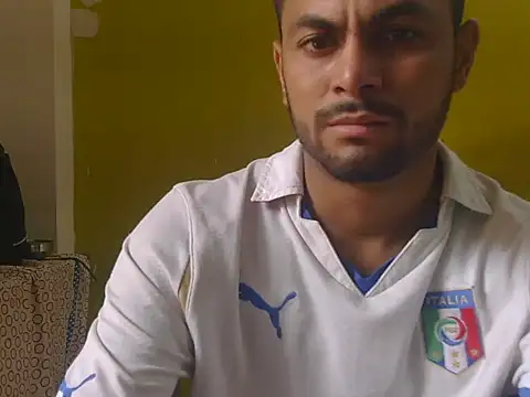 Stubborndesiboy webcam