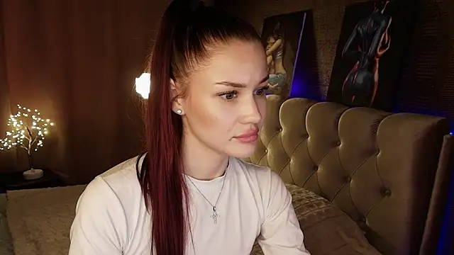 Aria_Mila webcam