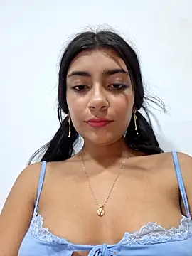 sweed-virgin-pussy (F teen) - Squirt fountaint