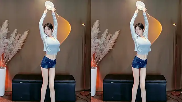 Banana-Milk69 webcam