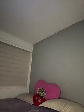Sammy_pink webcam