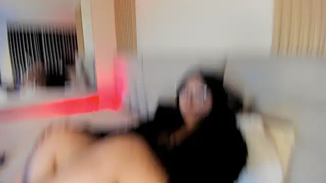 Miss_Loise webcam