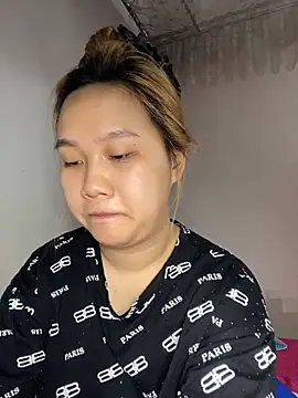 Almira6868 webcam