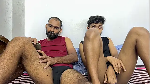 DesiDaddyandSon webcam