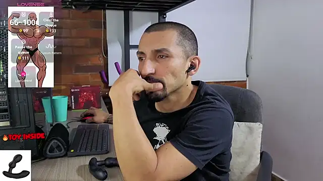 Marck_Muscle webcam