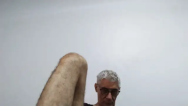 BIGUNCUTHARDCOCK webcam