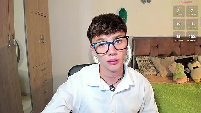 Tomy_Rox webcam