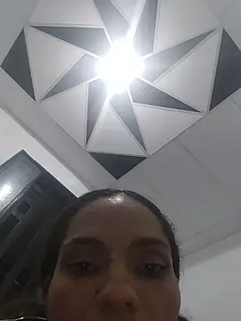 Karen_Ariass webcam