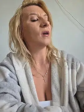 KaylinJan webcam