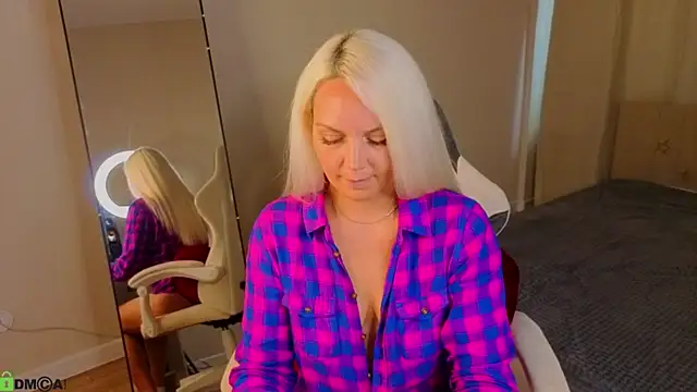 April_Nelson webcam