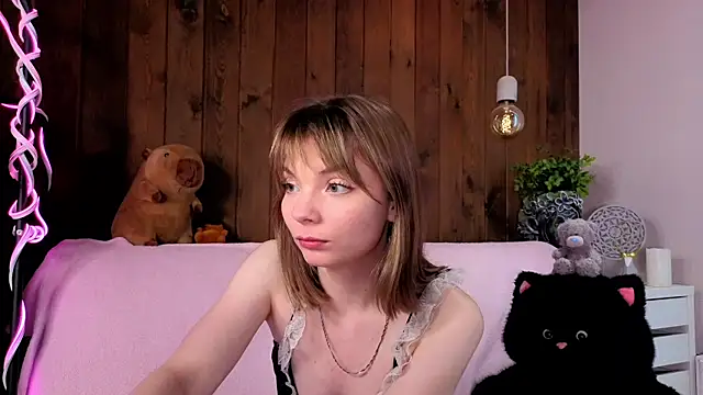 IvoryPesante webcam