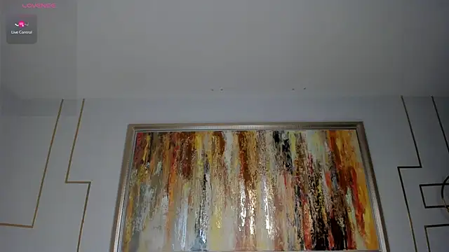 NiaHolland webcam