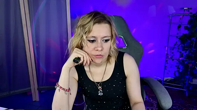 Kumiho_7777 webcam