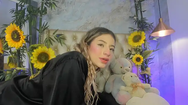LittleeJaz webcam