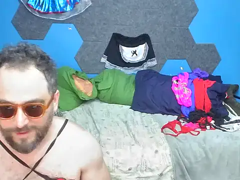MachoPutito webcam