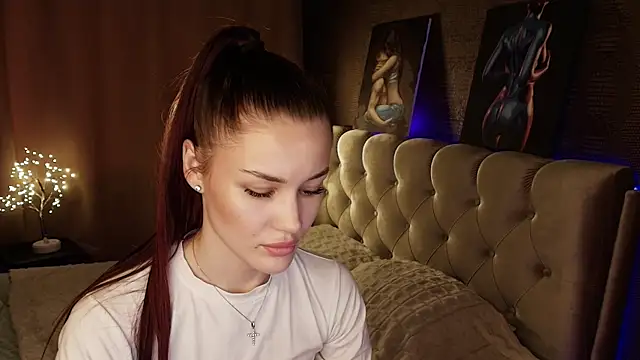 Aria_Mila webcam