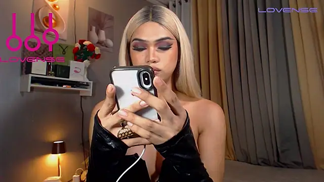 Lexi_ThunderFuck webcam