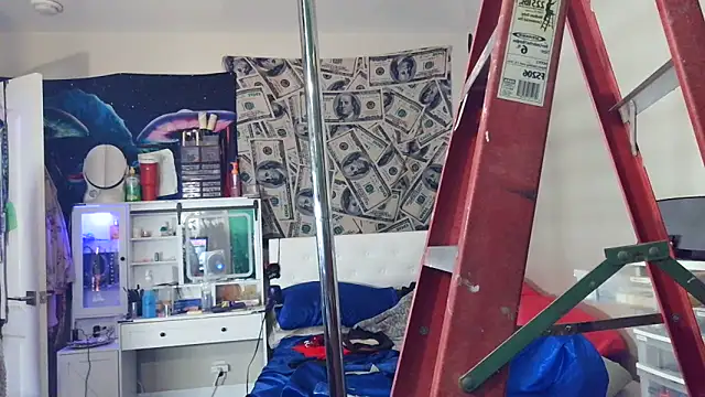 sugahfreeee webcam