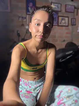 coraline_Ro webcam