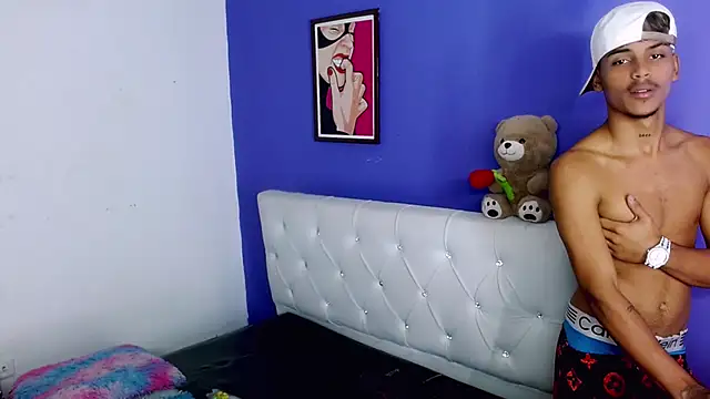 Angel_foxc13 webcam