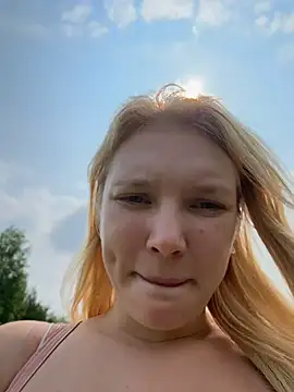 AmmyHot webcam