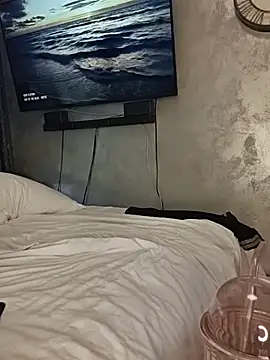 AvaSquirtMilf webcam