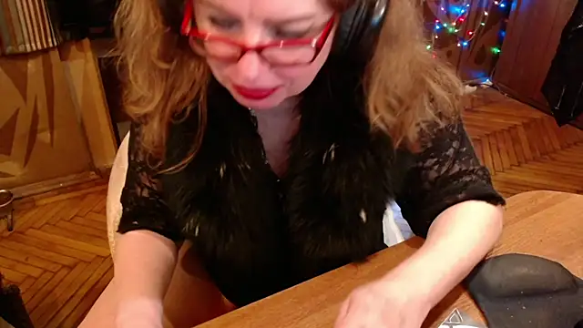 Miss_Tress webcam