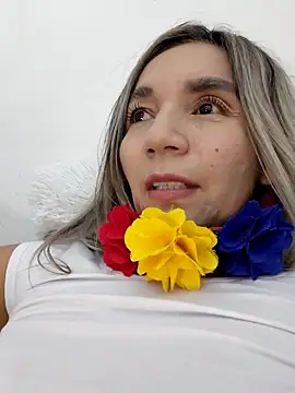 Ms_lunaRose webcam