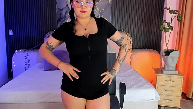 SarahCastro1_ webcam